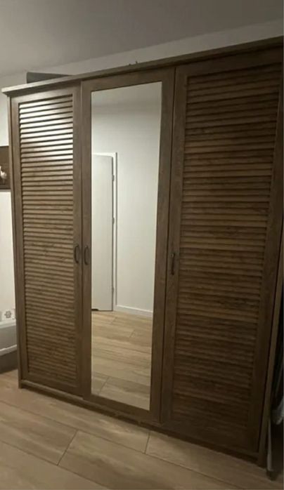 Szafa z lustrem 160