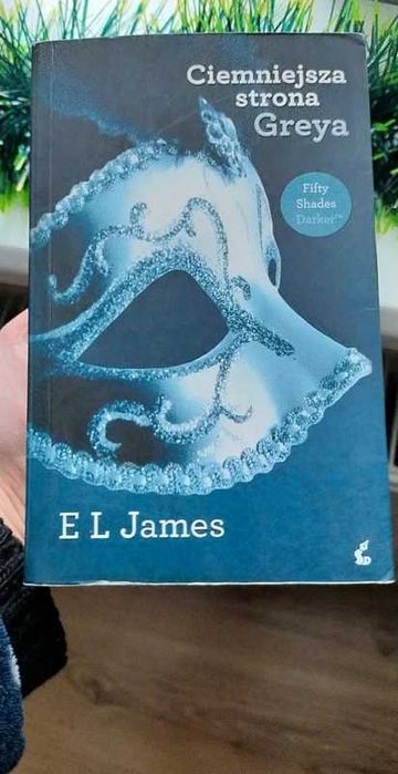 Książka Ciemniejsza strona Greya
