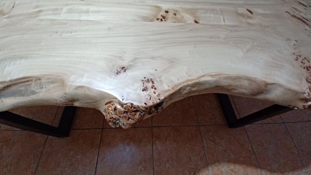 Mesa madeira maciça e ferro