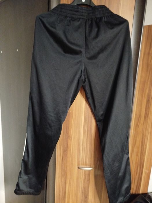 Spodnie sportowe damskie Nike rozmiar S stan idealny