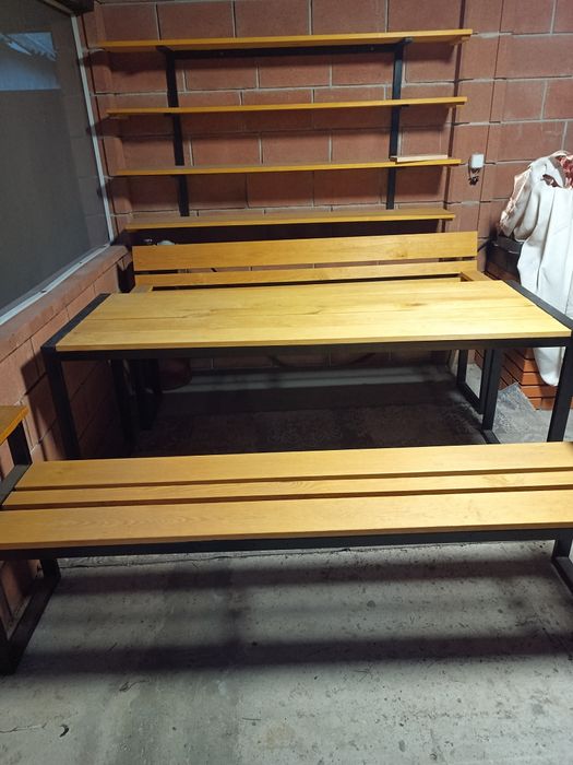 Продам стіл та дві лавки