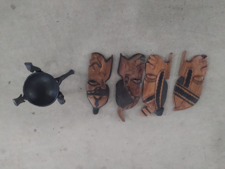 Artigos de decoração em madeira