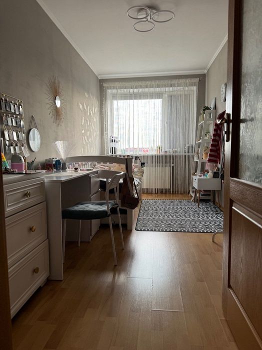 Продаж половини будинку з ремонтом в гарному районі