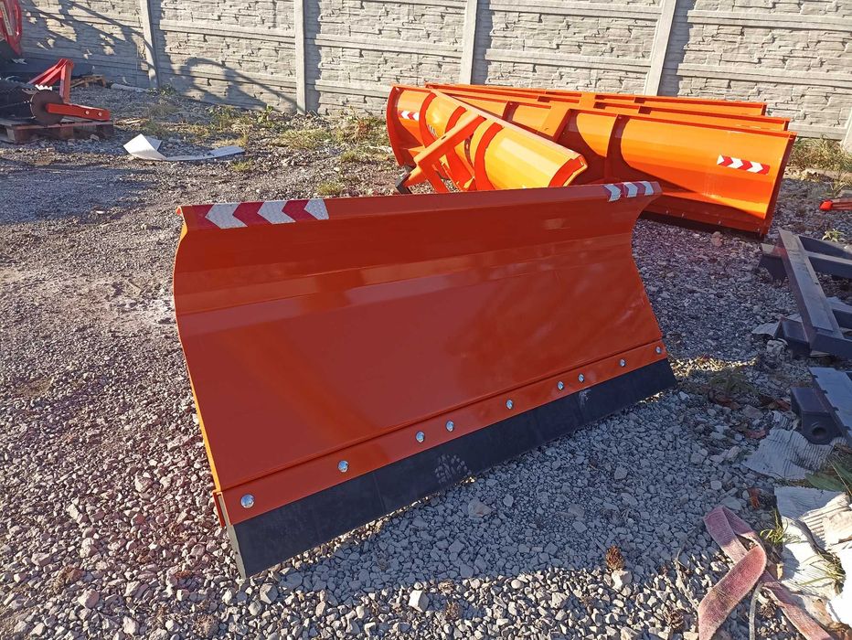 Pług do śniegu Spych śnieżny  do tura euro TUZ blacha 4mm DOWÓZ