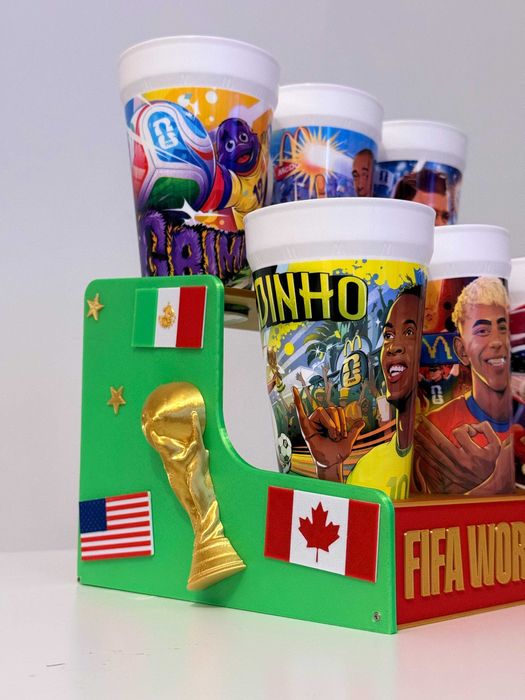 ekspozytor / stojak na kubki fifa world cup 2026 mcdonald