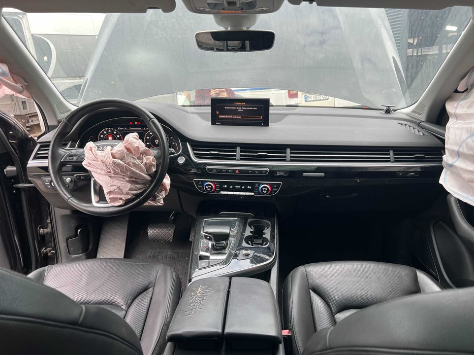 Торпедо Ауді ку7 4м розборка шрот 4M1857001J24A передня панель Audi Q7 4M розборка шрот запчастини консоль