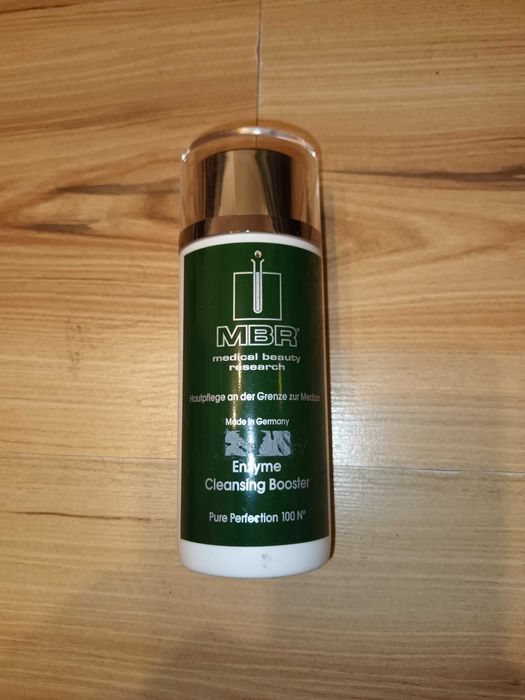 MBR Enzyme Cleansing Booster do mycia twarzy