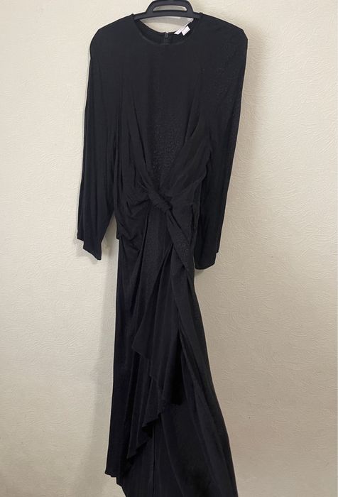 Чорна жіноча сукня Н&М