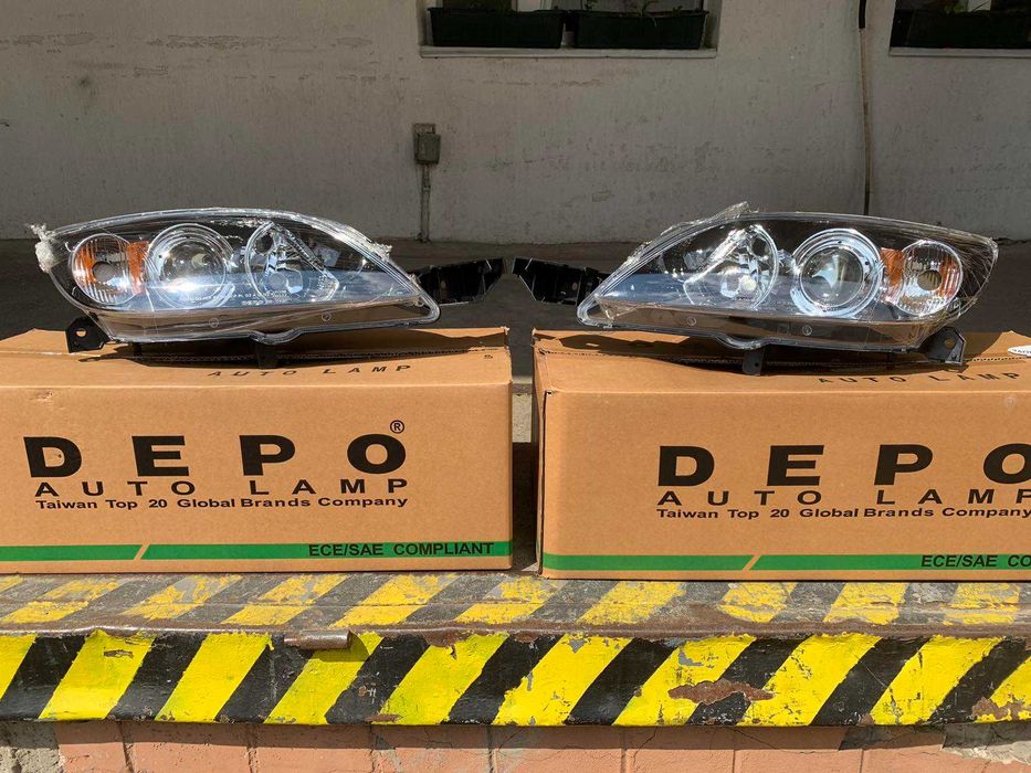 Фара ліва права Мазда 3 MAZDA 3 BK 04-09 SDN/HB