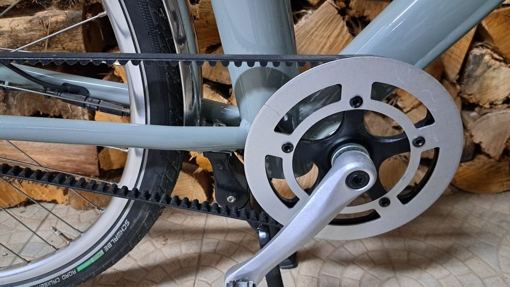 Bicicleta elétrica praticamente nova