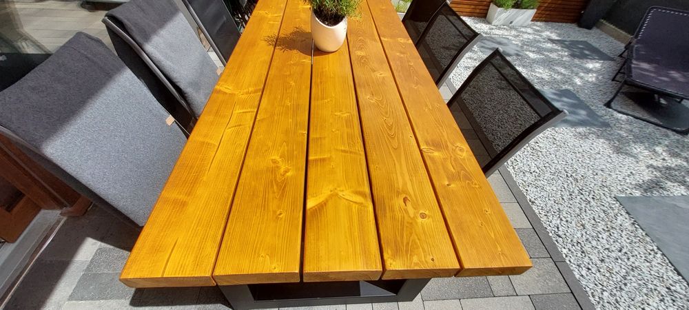 Stół ogrodowy lub do jadalni, nowy