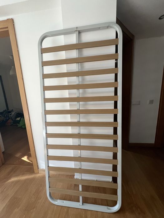 Estrado barato para cama