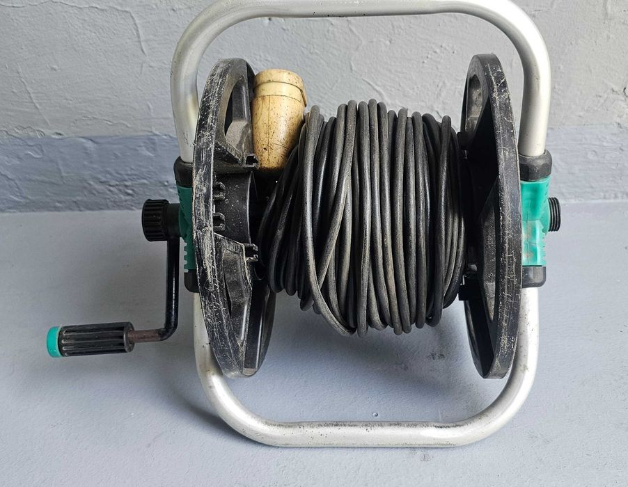 Gruby kabel Przedłużacz warsztatowy ogrodowy zwijany 51,5m