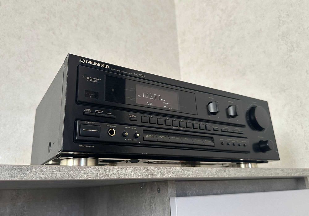 Ресивер Pioneer SX-202R Японія (2 × 65 Вт / 8 Ом / фонокоректор)