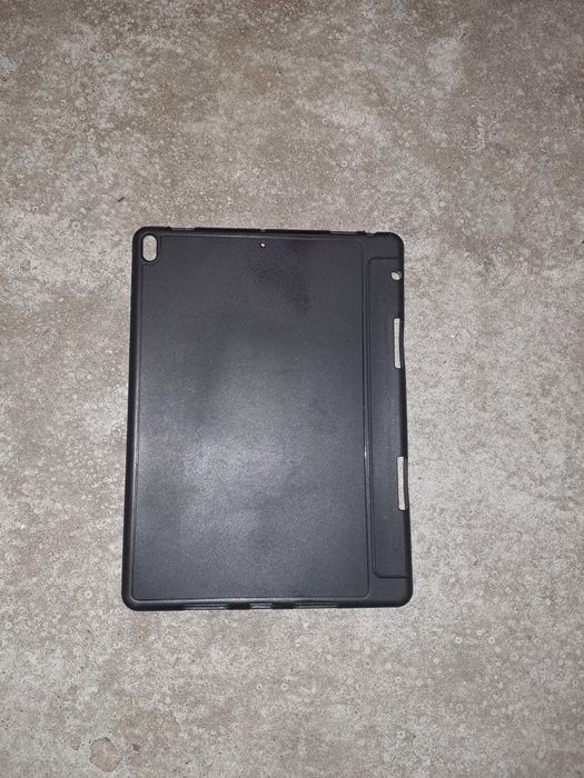 Etui na tablet .
