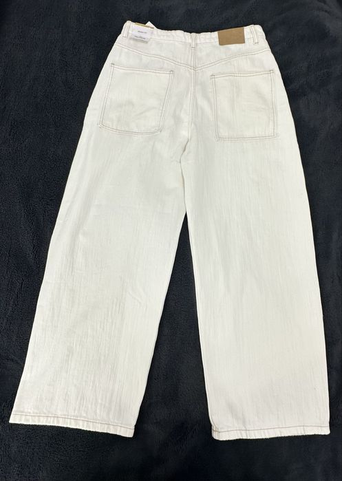 Pull&Bear білі мішкуваті джинси з текстурою