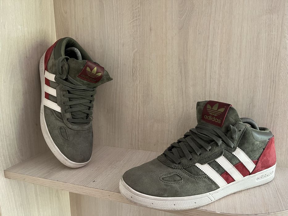 Кросвки 42 розмір Adidas оригінал