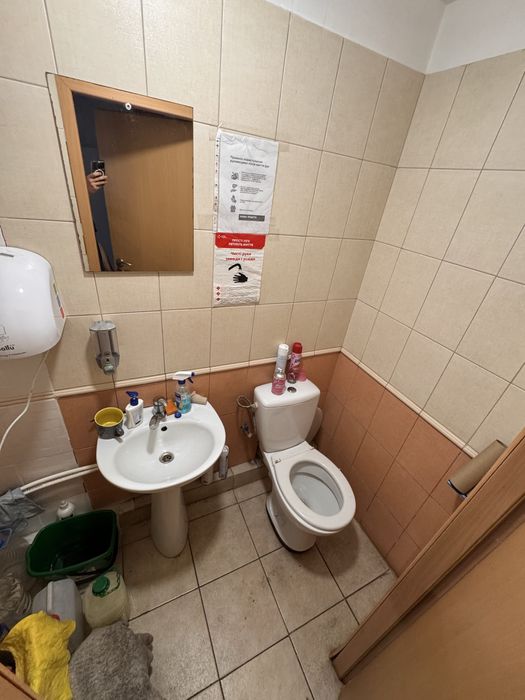 Продаж фасадного приміщення з діючими орендарями, пр-т Слобожанський