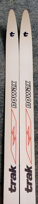 Wysokiej jakości narty biegowe firmy trak 200cm z łuską + wiązania