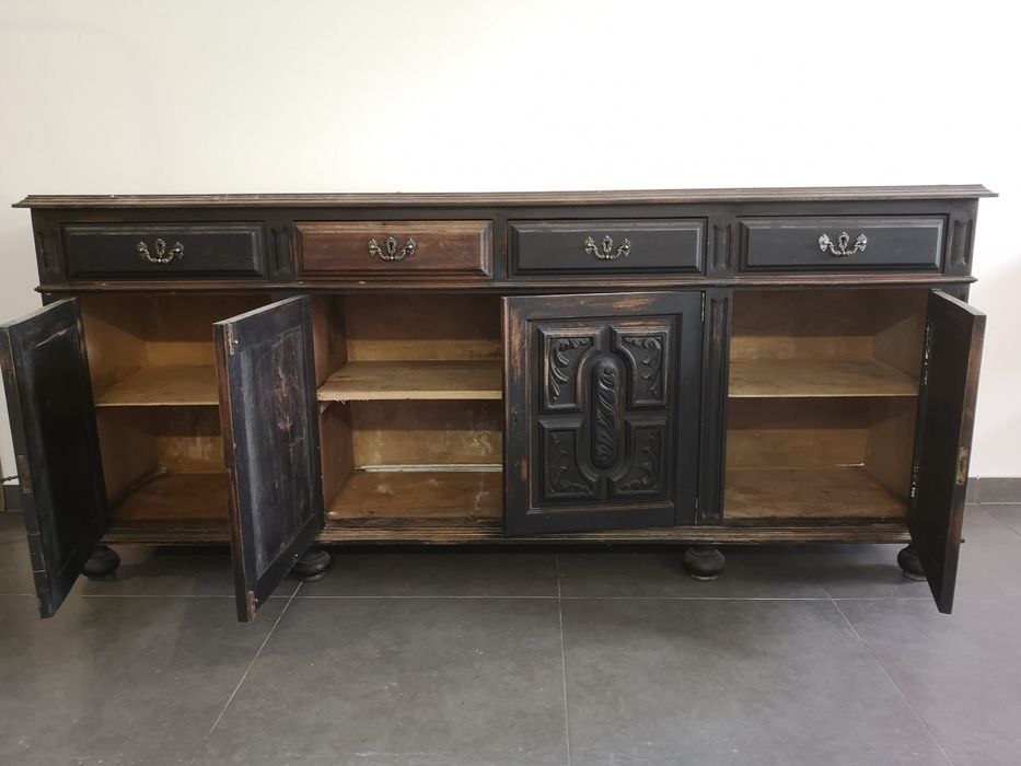 Móvel aparador em madeira 203cm X 46cm  X 89cm