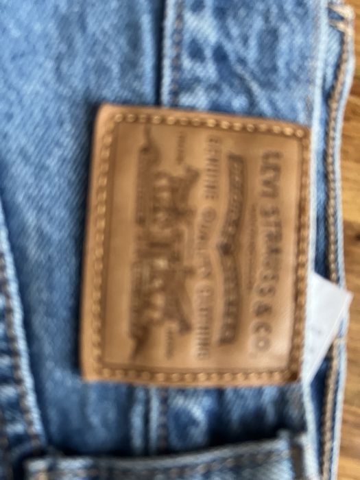 Джинси жіночі LEVI STRAUSS & CO