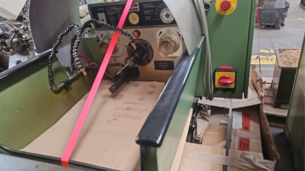 Maquina de brunimento (honing machine)