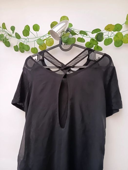 T-shirt Preta Desportiva
