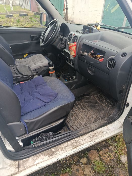 Продам роботягу пижика,або обміняю на більше авто