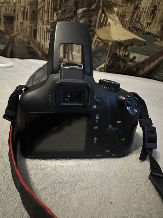 Фотоапарат canon d4000