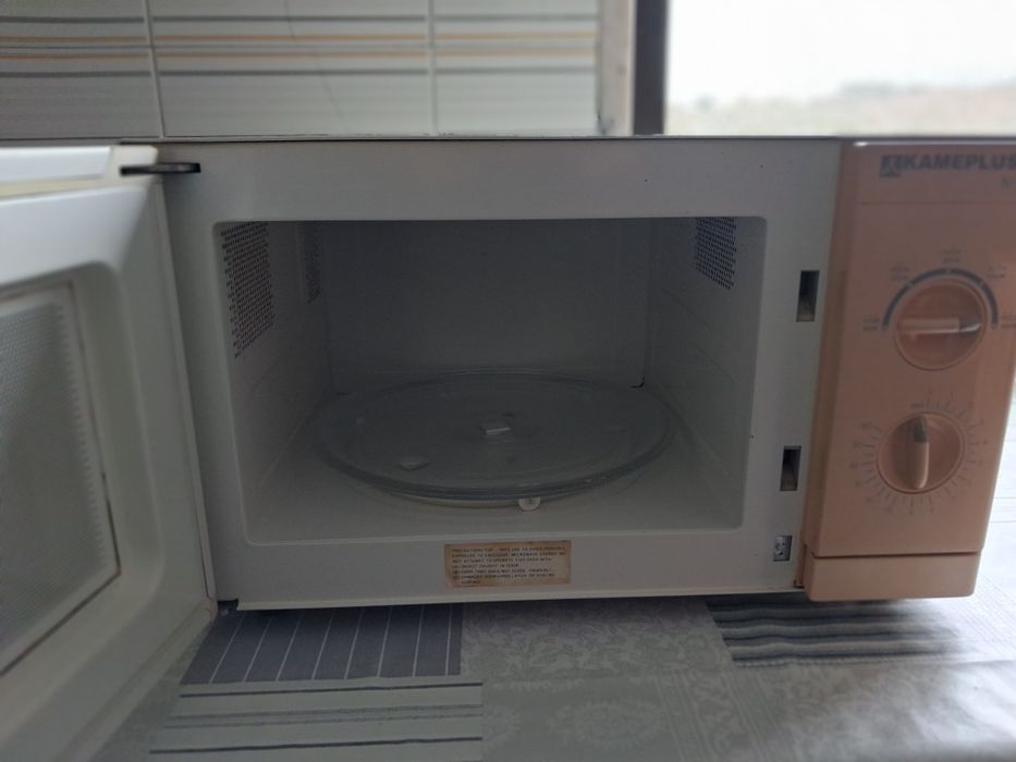 Micro ondas em bom estado uzado a foncionar bem sem grill
