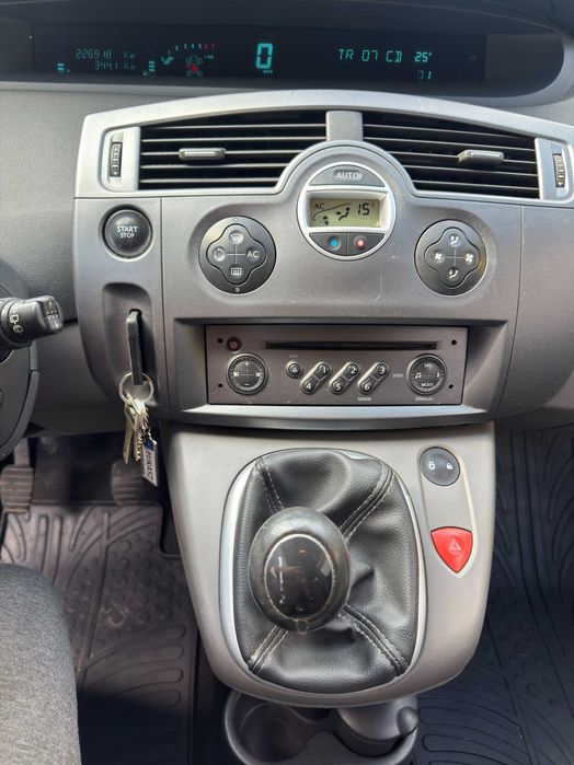 Renault SCENIC  2006r.   1.6  Klimatronic