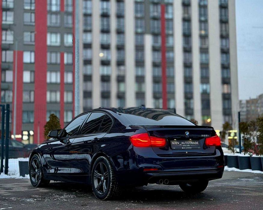 Продаж гарного BMW 328i