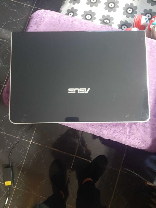 ASUS Laptop i7, Exchange or €7064552989912321120