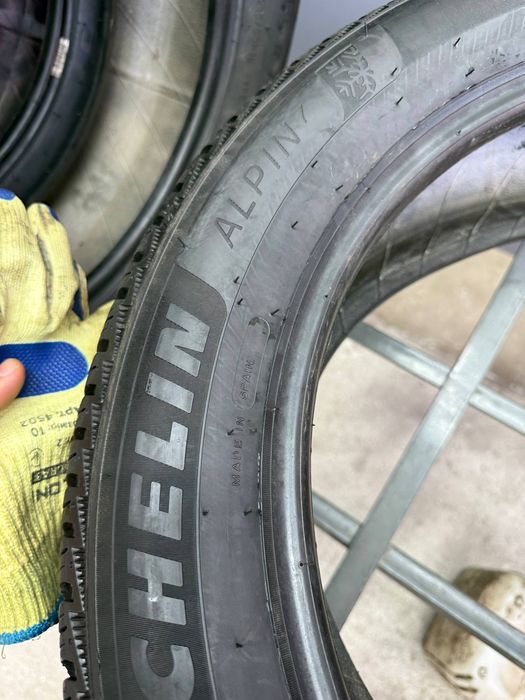 Шины БУ 215 55 R 18 Michelin Alpin 7 Зима Комплект резина