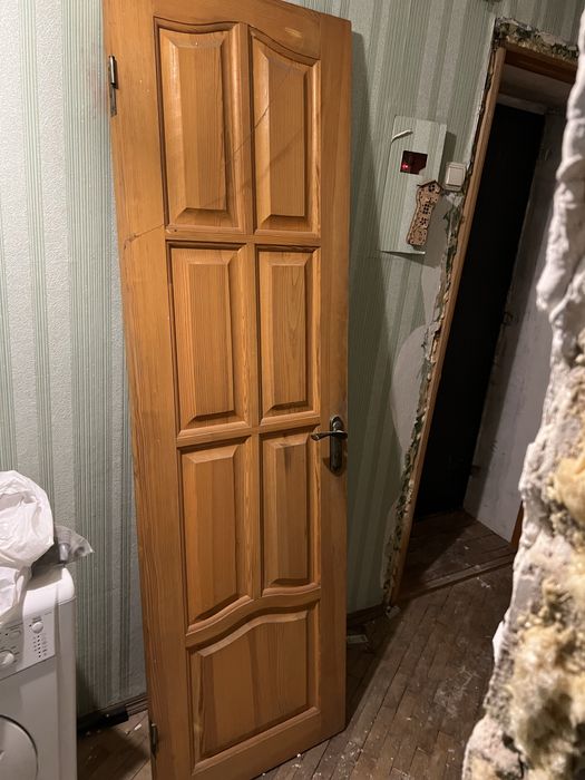 Продам 4 двері деревʼяні
