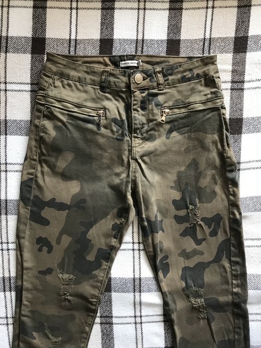 Джинси Bershka