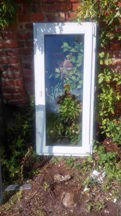 Okno pcv używane 640x1420 100 zl