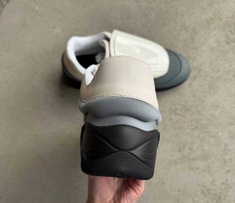 Нові кросівки Raf Simons Antei