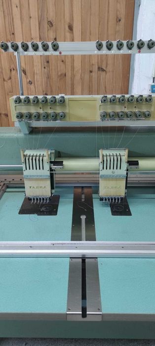 Máquina de Bordar TAJIMA 12 CABEÇAS