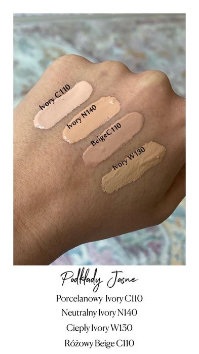 Podkład rozświetlający lub matujący.Odcienie dostępne poniżej