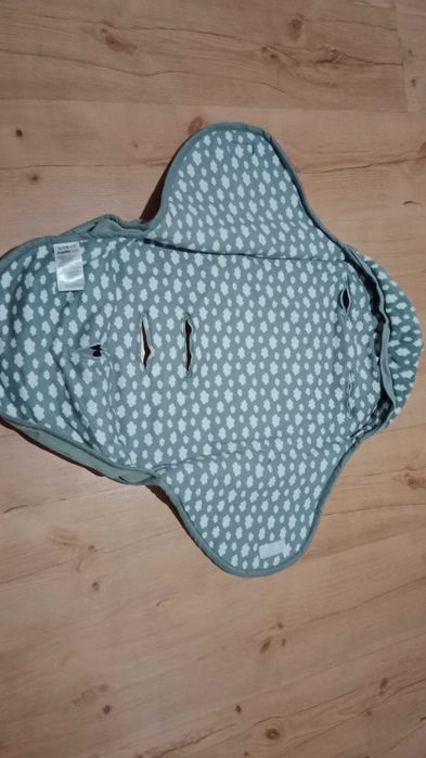 Śpiworek otulacz do fotelika samochodowego