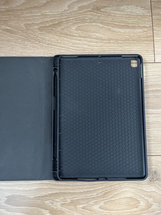 klawiatura etui ipad 9 gen czarny skorzany