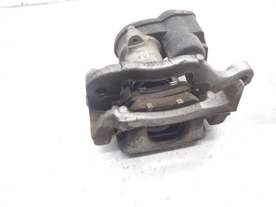 Calíper De Freio Traseiro Esquerdo Renault Kadjar