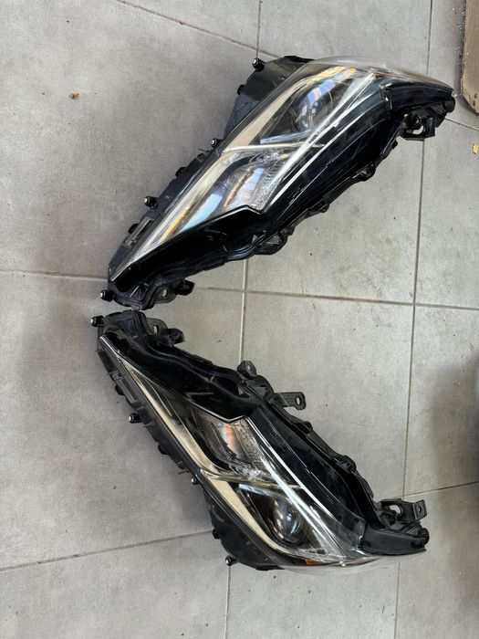 Фара Toyota Camry 70 права ліва 2018 2019 2020 2021 2022 2023