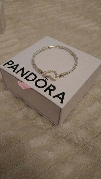 pulseira pandora prateada