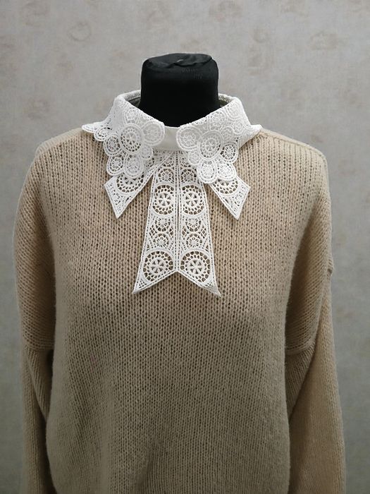 Fałszywy kołnierzyk biały żabot ażurowy