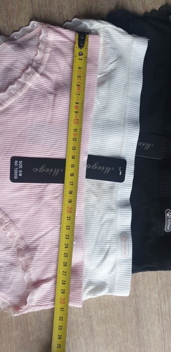 4×Damskie majtki figi w prążek S/M