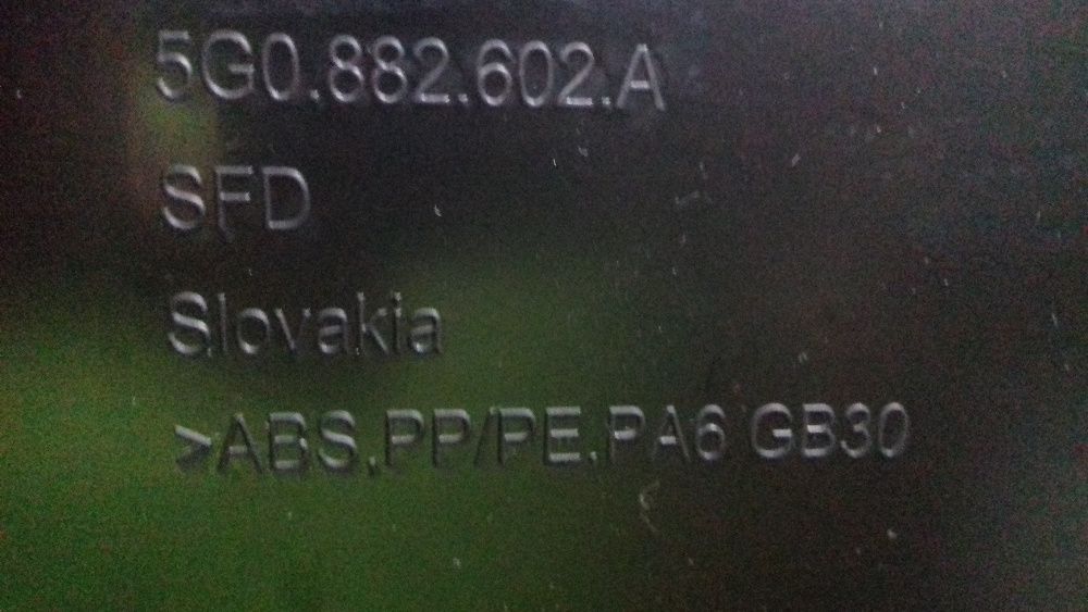 VW Golf VII 7 szuflada schowek pod fotel pasażera komplet ze śrubami