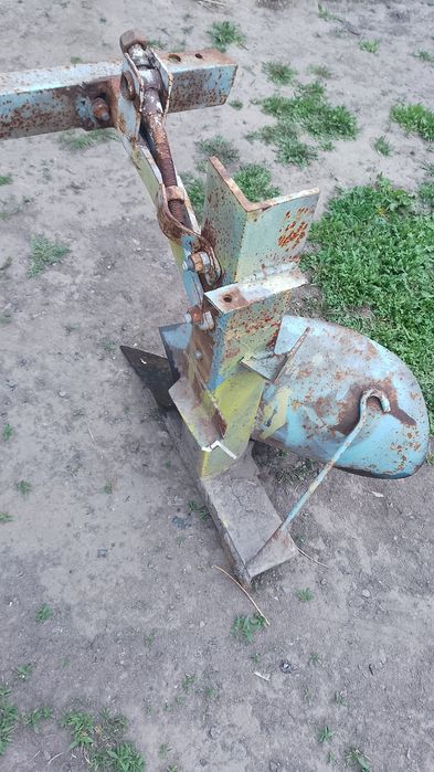 Однокорпусний плуг.
