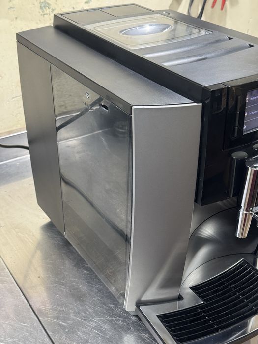 Кавомашина Jura E8 Dark Inox